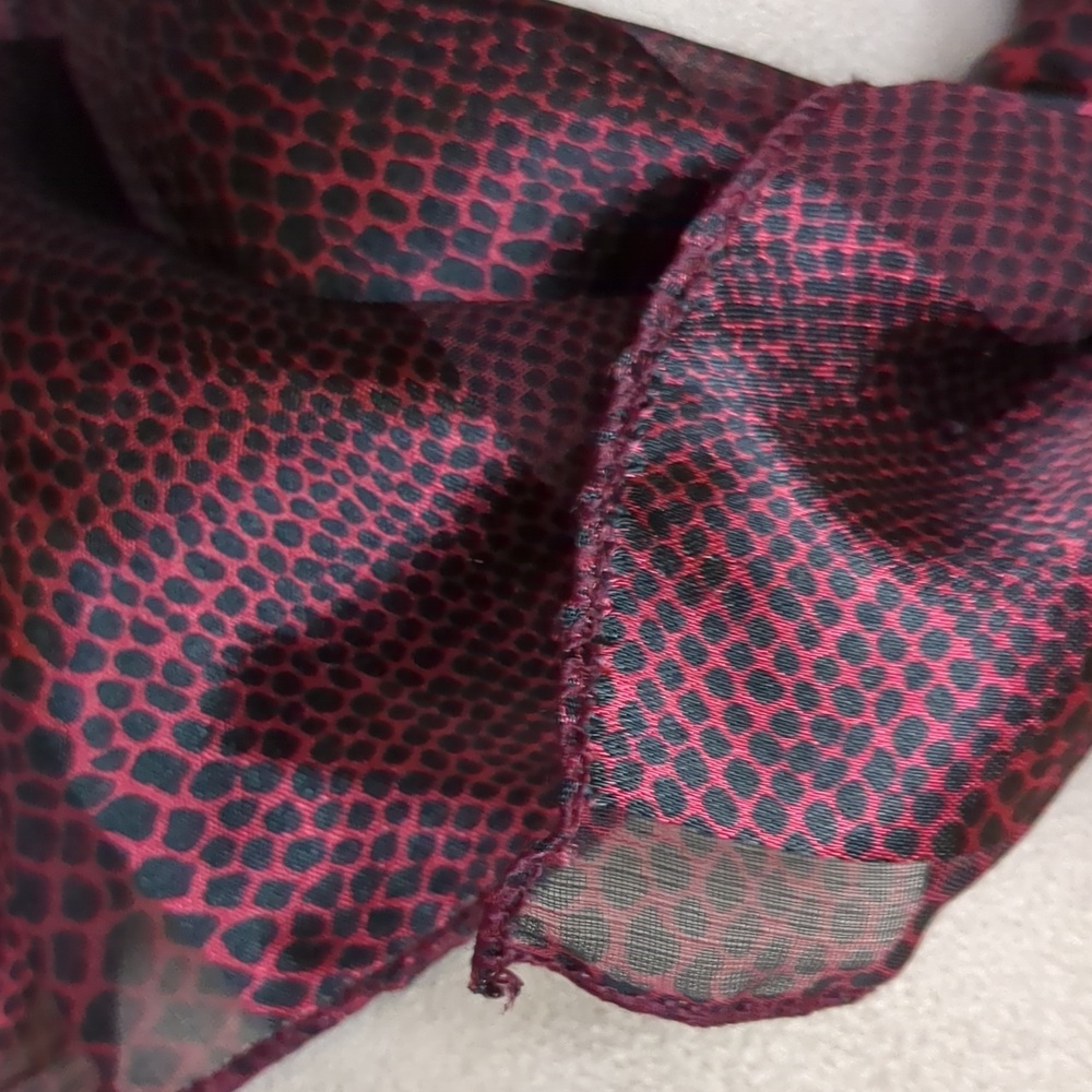 Vintage 80s Liz Claiborne Sheer Burgundy Scarf Preppy Old Money 20" Square - Picture 10 of 12